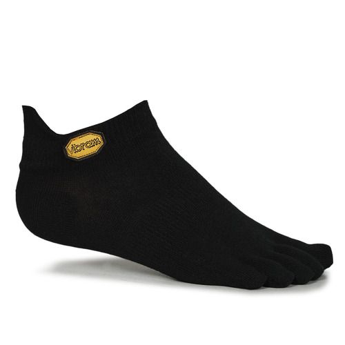 Calze sportive uomo Vibram Fivefingers ATHLETIC NO SHOW in nero, progettate per offrire comfort e supporto durante l'attività fisica. Calze tecnico-funzionali ideali per running, fitness e sport all'aperto. Design innovativo con tecnologia Vibram per una vestibilità aderente e traspirante. Disponibili per chi cerca prestazioni elevate e stile moderno.