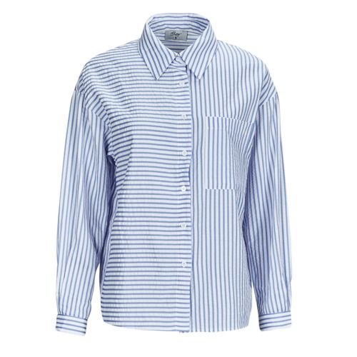 Camicia Bianca da Donna Betty London SOLENN, elegante e versatile, perfetta per ogni occasione. Realizzata in morbido tessuto di alta qualità, offre comfort e stile. Ideale per outfit casual e da lavoro, questa camicia aggiunge un tocco chic al tuo guardaroba. Scopri la moda femminile con Betty London e acquista la tua camicia SOLENN Bianco.