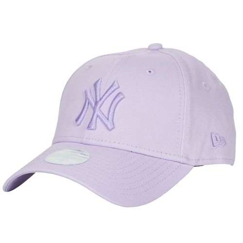 Cappellino Donna New Era FEMALE LEAGUE ESS 9FORTY Viola - Accessorio di moda trendy e versatile, ideale per completare il tuo look casual. Realizzato con materiali di alta qualità, questo cappellino unisce stile e comfort. Perfetto per donne alla ricerca di un tocco sportivo e chic. Aggiungi un tocco di colore al tuo outfit con il cappellino New Era, perfetto per ogni stagione.