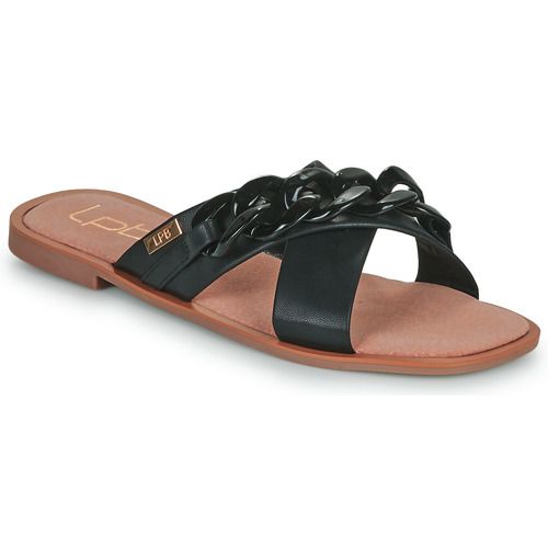 Ciabatta donna Les Petites Bombes FIFI in nero, elegante e comoda, ideale per ogni occasione casual. Perfetta per l'estate, questa ciabatta offre un design chic e moderno, realizzata con materiali di alta qualità per garantire comfort e stile. Acquista ora il modello FIFI per completare il tuo look con un tocco di classe!