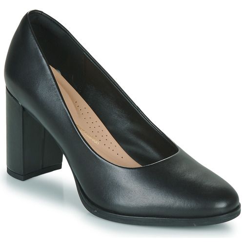 Décolleté Donna Clarks FREVA85 COURT in colore Nero, eleganti scarpe con tacco per un look raffinato e versatile. Ideali per occasioni speciali, lavoro e uscite serali, queste décolleté offrono comfort e stile in ogni passo. Perfette per completare il tuo guardaroba con un tocco di classe.