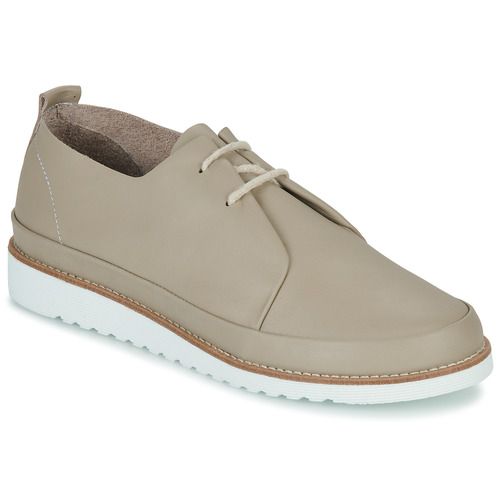 Scarpe Derby Donna So Size IMPAL Beige in pelle scamosciata, con design elegante e moderno. Ideali per ogni occasione, offrono comfort e stile. Perfette per outfit casual e formali. Disponibili in diverse taglie.