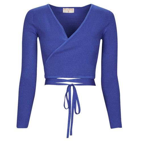 Maglione Donna Moony Mood OPHALIE Blu: elegante e versatile, realizzato in morbido tessuto per un comfort ottimale. Perfetto per ogni occasione, questo maglione si abbina facilmente a jeans e pantaloni. Look alla moda e alla ricerca di tendenze? Scegli il Maglione OPHALIE per il tuo guardaroba!