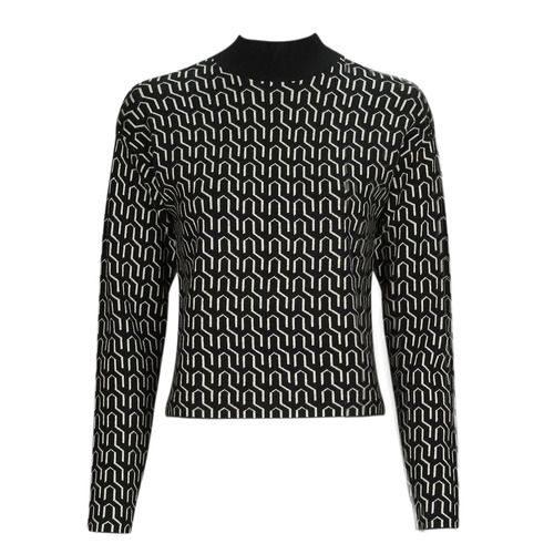 Maglione Donna Vero Moda VMGOLDNEEDLE ART LS HIGHNK PULL LCS Nero, elegante e alla moda, con maniche lunghe e scollatura alta. Perfetto per l'autunno e l'inverno, ideale da abbinare a jeans o gonne per un look chic. Scopri il comfort e lo stile di questo maglione versatile, perfetto per ogni occasione. Acquista ora il tuo maglione Vero Moda!