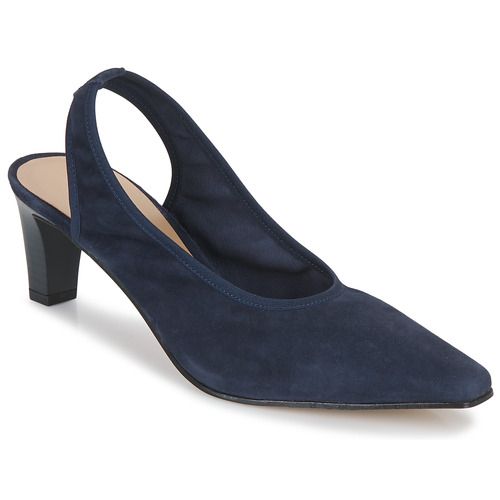 Décolleté donna Otess / Zoï 13550-CAM-MARINE in tono marine, elegante e alla moda, perfetta per ogni occasione. Design raffinato con tacco moderato, ideale per completare il tuo outfit con stile. Scarpe versatili che offrono comfort e classe, perfette per eventi serali e per l'uso quotidiano. Acquista ora le Marine Décolleté Donna e dai un tocco di eleganza al tuo guardaroba.