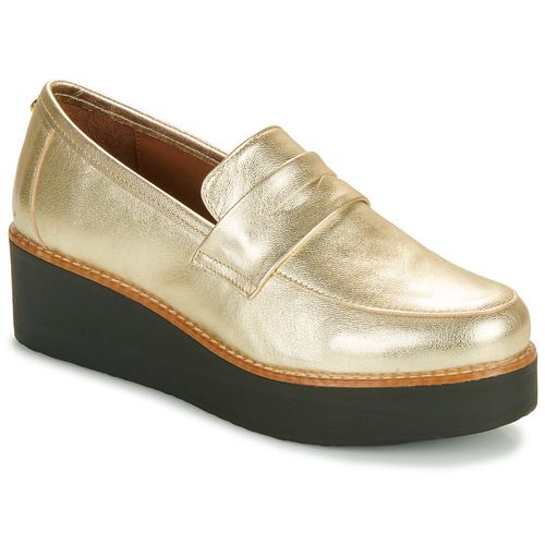 Mocassini Donna Fericelli NARNILLA Oro, eleganti e raffinati, perfetti per ogni occasione. Realizzati in pelle di alta qualità, questi mocassini offrono comfort e stile. Ideali per completare outfit chic e casual, sono un must-have per il guardaroba femminile. Disponibili nella tonalità oro, aggiungono un tocco di classe e luminosità. Acquista ora i mocassini Fericelli NARNILLA Oro per un look impeccabile.