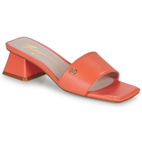 Ciabatta da donna Betty London PAULINE in rosso, elegante e comoda, perfetta per la stagione estiva. Design alla moda con dettagli raffinati, ideale per ogni occasione. Acquista ora la tua ciabatta PAULINE per un look chic e casual.