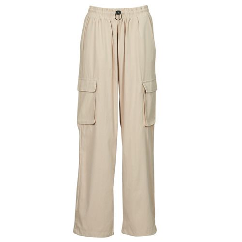 Pantalone Cargo Donna Only ONLCASHI Beige, elegante e alla moda, ideale per outfit casual. Realizzato in tessuto di alta qualità, presenta tasche laterali pratiche e un design trendy. Perfetto per ogni stagione, versatile per abbinamenti con top e scarpe. Acquista il tuo pantalone cargo Only ONLCASHI Beige per un look chic e comodo.