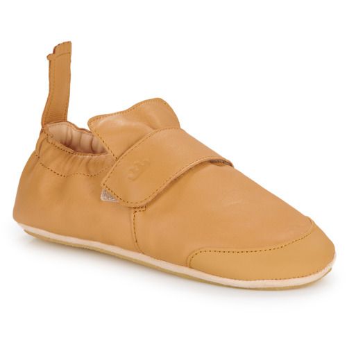 Pantofole bambina ragazza Easy Peasy MY BLUBOOTIES VELCRO in marrone, comode e stilose, ideali per l'uso quotidiano. Realizzate con materiali di alta qualità, queste pantofole offrono comfort e supporto ai piedi dei più piccoli. Perfette per la casa e per giocare, il design con chiusura a velcro rende facile indossarle e toglierle. Acquista ora le pantofole Easy Peasy per assicurare un tocco di stile e praticità nel guardaroba della tua bambina.