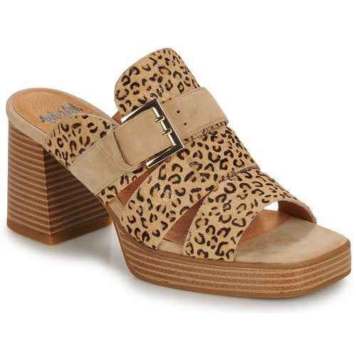 Ciabatta Donna Mam'Zelle SIMPLE in Marrone, elegante e comoda, perfetta per ogni occasione. Design sofisticato con dettagli raffinati, ideale per l'uso quotidiano e per chi cerca comfort e stile. Acquista ora per aggiungere un tocco di classe al tuo guardaroba!