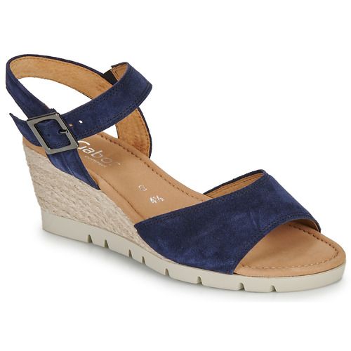 Sandali Donna Gabor 4204266 Marine, eleganti e comodi, disponibili in una raffinata tonalità marina. Perfetti per l'estate, questi sandali con design alla moda garantiscono comfort e stile in ogni occasione. Ideali per outfit casual e formali, rappresentano la scelta perfetta per le donne che vogliono combinare eleganza e praticità.