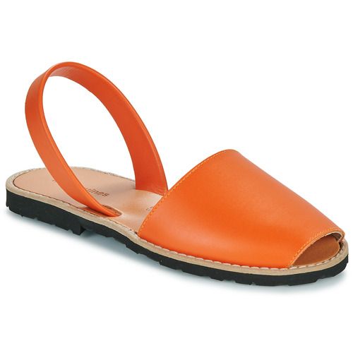 Sandali Donna Minorquines AVARCA in colore Arancio, caratterizzati da un design elegante e una comoda suola in gomma. Ideali per l'estate, questi sandali combinano stile e comfort, perfetti per ogni occasione. Acquista ora i tuoi Minorquines AVARCA e dona un tocco di colore al tuo look!