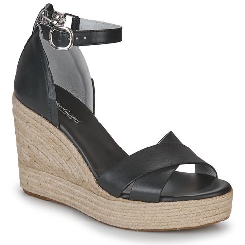 Sandali Donna NeroGiardini E307644D-100 in nero, eleganti e alla moda, ideali per ogni occasione. Realizzati con materiali di alta qualità, questi sandali offrono comfort e stile. Perfetti per compleanni, eventi estivi o passeggiate in città, sono un must-have nel guardaroba femminile. Scegli NeroGiardini per un look raffinato e trendy.