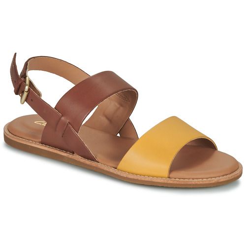 Sandali Clarks KARSEA STRAP Marrone per Donna, eleganti e comodi, perfetti per la stagione estiva. Design moderno con cinturini regolabili, suola antiscivolo e materiali di alta qualità. Ideali per completare outfit casual e formali. Acquista ora per un look chic e confortevole!