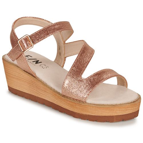 Sandali Elue par nous NEBORE Oro per Donna, eleganti e versatili, con un design raffinato. Ideali per aggiungere un tocco di classe a ogni outfit estivo. Comodi e stilosi, perfetti per occasioni speciali o per un look casual-chic. Acquista ora per valorizzare il tuo stile con questi sandali must-have!