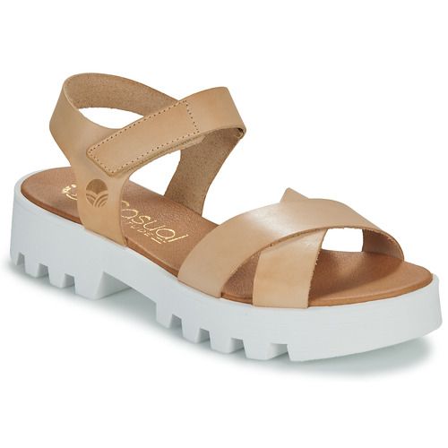Sandali Donna Casual Attitude NEW001 in Beige, eleganti e versatili, ideali per ogni occasione estiva. Design moderno e comfort straordinario, perfetti da abbinare a qualsiasi outfit. Scopri il tuo stile con questi sandali trendy.
