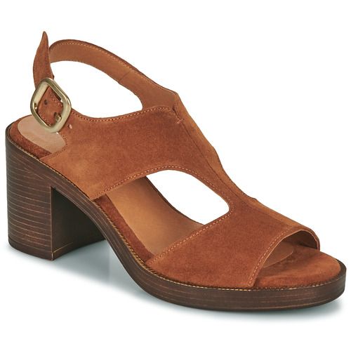 Sandali Donna Adige REGINE in Marrone, eleganti e comodi, perfetti per ogni occasione. Realizzati in materiali di alta qualità, questi sandali offrono stile e comfort. Ideali per l'estate, si abbinano facilmente a vari look. Acquista ora per completare il tuo outfit con un tocco di classe!