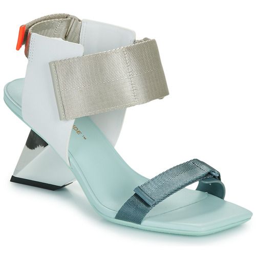 Sandali Donna United Nude ROCKIT RUN in blu, eleganti e moderni, perfetti per ogni occasione. Design innovativo e comfort superiori, ideali per chi cerca stile e qualità. Acquista ora i sandali ROCKIT RUN per un look sofisticato e trendy.