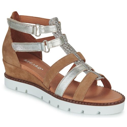 Sandali Donna Regard ROME V2 CROSTA TAN in elegante tonalità marrone. Realizzati in morbida crosta per comfort e stile, questi sandali sono perfetti per ogni occasione estiva. Design trendy e versatile, ideali per completare il tuo look casual. Acquista ora i tuoi sandali ROME V2 CROSTA TAN e fai brillare il tuo fascino in ogni passo!