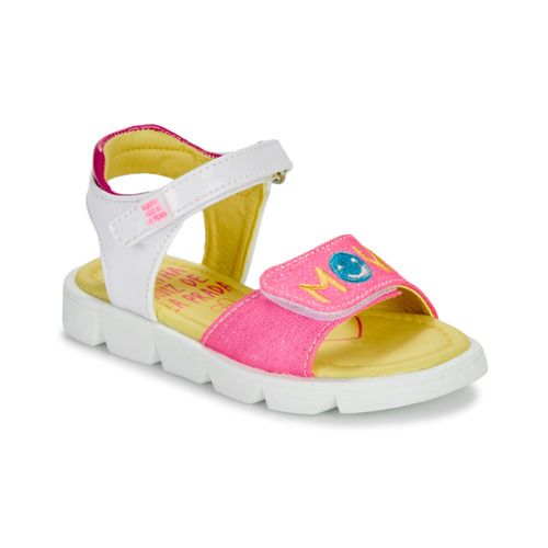 Sandali Agatha Ruiz de la Prada per bambina, modello SANDALIA MOVIE in bianco. Perfetti per l'estate, questi sandali uniscono stile e comfort, ideali per le piccole fashioniste. Realizzati con materiali di alta qualità, offrono un design elegante e alla moda. Ottima scelta per occasioni speciali o per l'uso quotidiano. Acquista ora i sandali Agatha Ruiz de la Prada SANDALIA MOVIE per un look irresistibile!