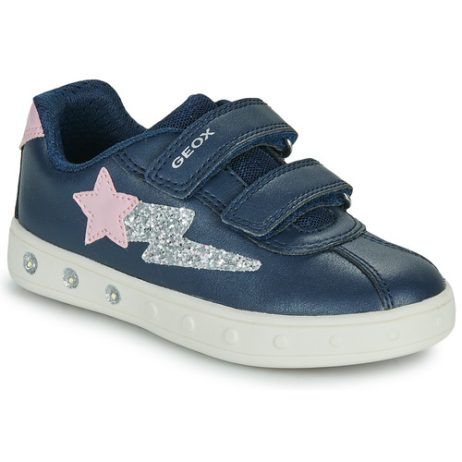 Scarpe Geox J SKYLIN GIRL Marine per bambina, eleganti e comode. Ideali per la stagione primaverile, queste scarpe offrono una vestibilità perfetta e un design alla moda, perfetto per ogni occasione. Realizzate con materiali di alta qualità, garantiscono traspirabilità e comfort, rendendole la scelta ideale per le giovani fashioniste. Scopri il massimo dello stile e della praticità con le scarpe Geox per ragazze.