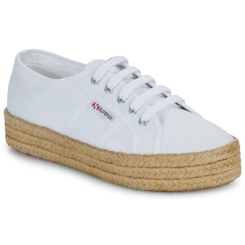 Sneakers basse Donna Superga 2730 COTON in Bianco, moda sostenibile ed eleganza casual, perfette per ogni occasione. Comfort e stile uniti in un'unica scarpa, ideale per outfit primaverili ed estivi. Acquista ora le tue Superga 2730 COTON e aggiungi un tocco di freschezza al tuo guardaroba.
