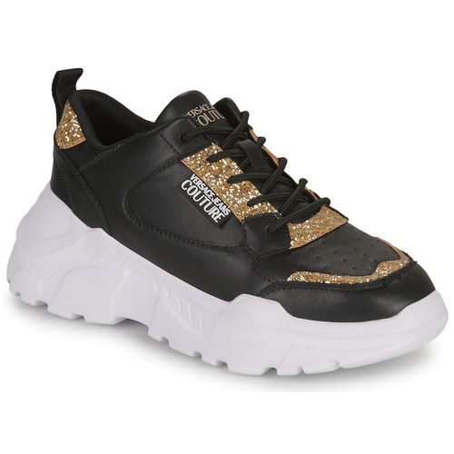 Sneakers basse Versace Jeans Couture 75VA3SC2 Nero per donna, eleganti e alla moda, perfette per completare qualsiasi outfit. Scarpe sportive di alta qualità, ideali per il tempo libero e per un look trendy. Acquista ora e scopri il comfort e lo stile delle sneakers Versace Jeans.