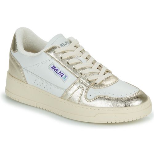 Sneakers basse Meline DB70-P9024 in bianco per donna. Design elegante e moderno, ideale per il comfort quotidiano. Perfette per abbinamenti casual e sportivi, queste scarpe offrono stile e versatilità. Acquista ora le sneakers bianco Meline per un look alla moda.
