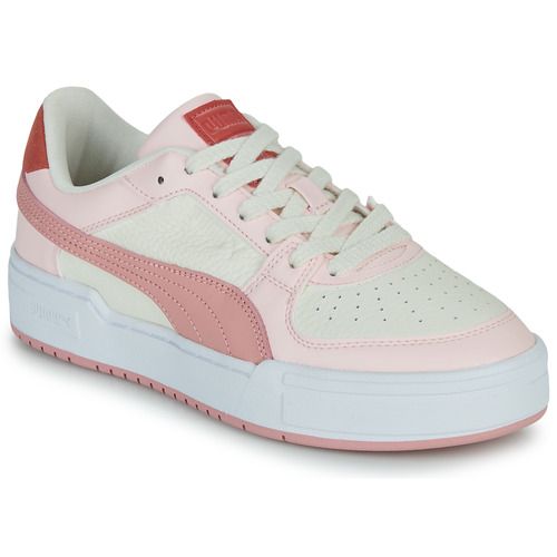 Sneakers basse Puma CA Pro Wns Rosa da donna, eleganti e alla moda, perfette per il look quotidiano. Queste scarpe offrono comfort e stile, ideali per un outfit sportivo o casual. Acquista ora e completa il tuo guardaroba con le scarpe più trendy della stagione!