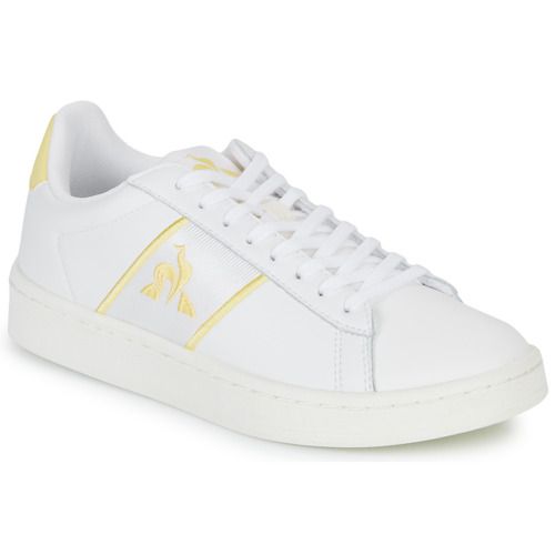 Sneakers basse Le Coq Sportif CLASSIC SOFT W Bianco per donna, eleganti e comode, ideali per ogni occasione. Design moderno con materiali di alta qualità, perfette per un look casual e alla moda. Acquista ora le tue sneakers Le Coq Sportif per un comfort senza pari e stile impeccabile.