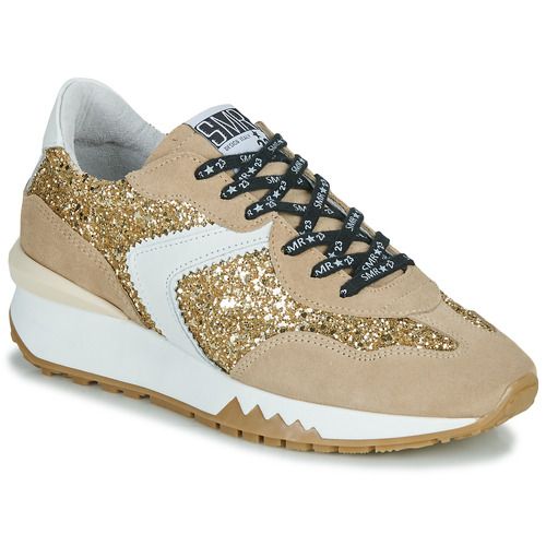 Sneakers basse Semerdjian MALU Oro per donna, eleganti e alla moda, ideali per completare ogni outfit con un tocco di stile. Queste sneakers sono caratterizzate da un design sofisticato e un colore oro luminoso, perfette per chi cerca comfort senza rinunciare all'eleganza. Acquista ora le Semerdjian MALU Oro e valorizza il tuo look con queste scarpe di tendenza.