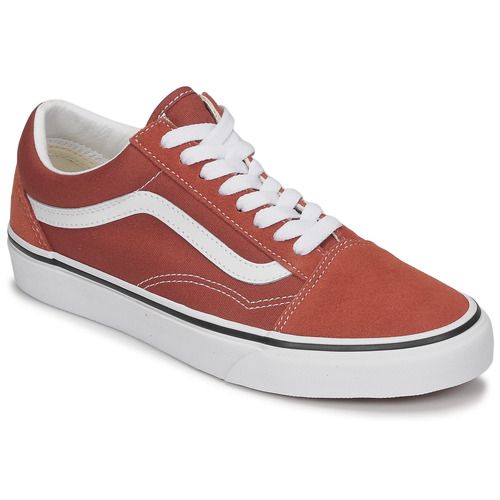 Sneakers basse Vans Old Skool Rosso per donna, design iconico e stile senza tempo, perfette per un look casual e alla moda. Comode e versatili, queste scarpe sono ideali per ogni occasione. Acquista online le Vans Old Skool Rosso e aggiungi un tocco di colore al tuo guardaroba!