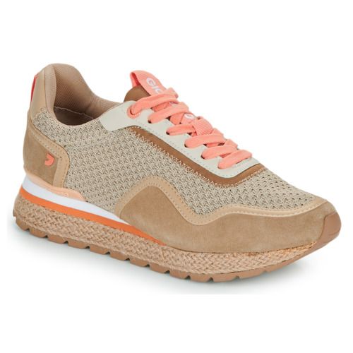 Sneakers basse Gioseppo RUKAJ in beige, moda donna, con design elegante e comfort ottimale. Ideali per ogni occasione, queste scarpe casual sono perfette per completare il tuo outfit. Acquista ora le Gioseppo RUKAJ beige per un tocco di stile e versatilità nel tuo guardaroba.