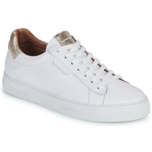 Sneakers basse Schmoove SPARK CLAY Bianco per donna, eleganti e versatili, ideali per un look casual e moderno. Realizzate in materiali di alta qualità, queste sneakers offrono comfort e stile, perfette per ogni occasione. Scopri il tuo nuovo paio di sneakers must-have!