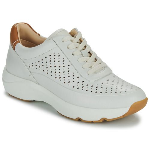 Sneakers basse Clarks TIVOLI GRACE in colore bianco per donna, eleganti e versatili, ideali per ogni occasione. Design moderno e comfort eccezionale, perfette per completare il tuo outfit casual. Acquista ora le Clarks TIVOLI GRACE Bianco e dal un tocco di stile al tuo guardaroba!
