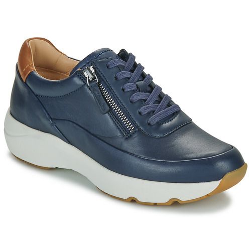 Sneakers basse Clarks TIVOLI ZIP Marine per donna, stile moderno e comfort ottimale. Queste scarpe sportive presentano un design elegante con chiusura a zip, ideali per il tempo libero e l’uso quotidiano. Perfette per completare ogni outfit, offrono una combinazione di praticità e tendenze fashion. Acquista ora le TIVOLI ZIP Marine per un look alla moda e confortevole.
