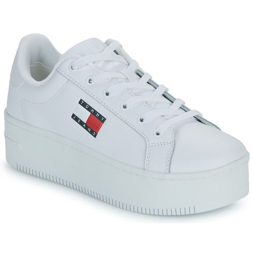 Sneakers basse Donna Tommy Jeans TJW FLATFORM ESS in bianco, eleganti e alla moda, perfette per ogni outfit. Queste sneakers offrono comfort e stile, ideali per l'uso quotidiano. Scarpe trendy per un look casual e contemporaneo.