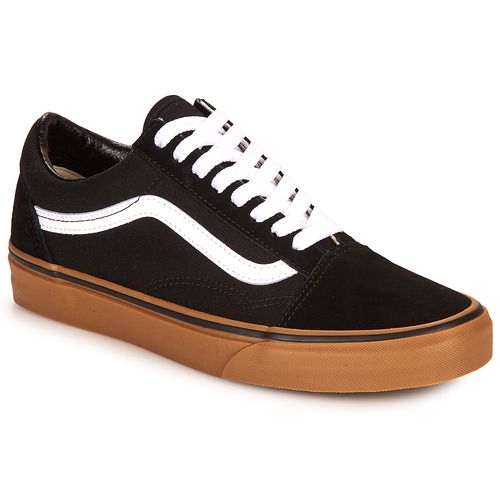 Sneakers basse Donna Vans UA Old Skool Nero, eleganti e versatili, perfette per ogni occasione. Design classico con colorazione nera, ideali per aggiungere stile al tuo outfit. Comfort e qualità garantiti, ideale per la moda urbana. Acquista ora le Vans UA Old Skool Nero e completa il tuo look!