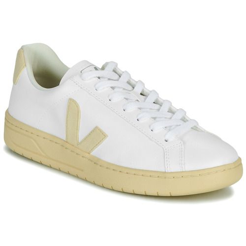 Sneakers basse Veja URCA Bianco per donna, eleganti e sostenibili, perfette per un look casual e alla moda. Scopri il comfort e lo stile delle scarpe ecologiche, ideali per ogni occasione. Acquista ora le Veja URCA Bianco per completare il tuo outfit con stile.