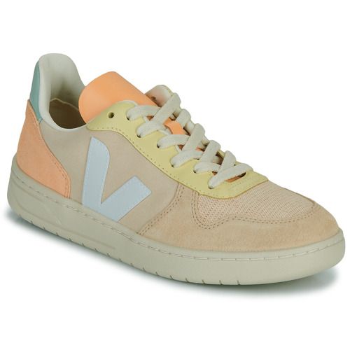 Sneakers basse Veja V-10 Multicolore Donna, progettate con un design elegante e moderno, perfette per un look casual e trendy. Realizzate in materiali sostenibili, queste sneakers offrono comfort e stile. Acquista ora le Veja V-10 per un tocco di colore e originalità nel tuo guardaroba.