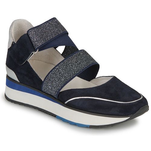 Sneakers basse Adige XARI Marine per donna in colore blu, con design elegante e moderno ideale per ogni occasione. Queste scarpe sportive combinano comfort e stile, perfette per completare il tuo look casual. Acquista ora le sneakers Adige XARI Marine per un tocco di classe e freschezza nel tuo guardaroba.
