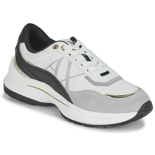 Sneakers basse Donna Armani Exchange XV577-XDX100 in Bianco, eleganti e trendy, perfette per il tuo stile quotidiano. Scopri la comodità e il design moderno di queste scarpe, ideali per ogni occasione. Acquista ora e aggiungi un tocco di classe al tuo guardaroba.