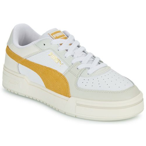 Sneakers Uomo Puma CA PRO CLASSIC SUEDE Beige - Stile e comfort uniti in un design elegante. Scarpe sportive in suede di alta qualità, perfette per un look casual e trendy. Acquista ora le Puma CA PRO CLASSIC SUEDE e aggiungi un tocco di classe al tuo outfit!