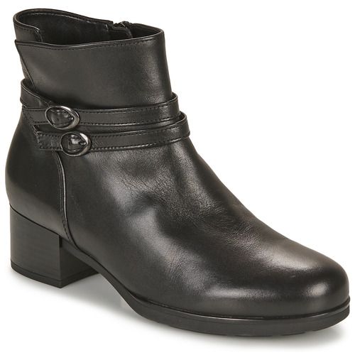 Stivaletti Donna Gabor 3550027 in Nero, eleganti e versatili, progettati per offrire comfort e stile. Ideali per ogni occasione, questi stivaletti presentano un design moderno e raffinato, perfetti per completare il tuo outfit. Acquista ora e aggiungi un tocco di classe al tuo guardaroba!