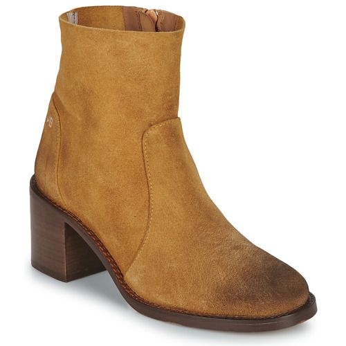 Stivaletti Donna JB Martin BENITA in Marrone, eleganti e alla moda, con design contemporaneo e tacco comodo. Perfetti per ogni occasione, dai look casual a quelli più raffinati. Scarpe ideali per la stagione autunnale e invernale, realizzate con materiali di alta qualità per garantire comfort e durata. Aggiungi un tocco di stile al tuo guardaroba con questi stivaletti versatili.