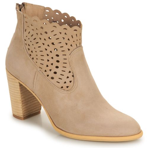 Stivaletti Beige Myma 7750-MY00-VEL-TAUPE per Donna, eleganti e versatili, ideali per ogni occasione. Scarpe alla moda in velour taupe, perfette per completare il tuo outfit. Acquista ora per un look sofisticato e alla moda!
