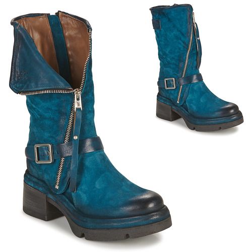 "Stivaletti Donna Airstep / A.S.98 EASY ZIP Blu, eleganti stivali in pelle con zip laterale, design moderno e confortevole, perfetti per ogni occasione. Scegli la qualità e lo stile con questi stivaletti versatili, ideali per completare il tuo outfit."