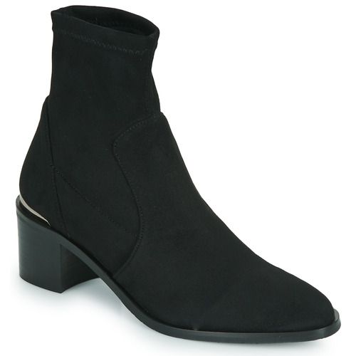 Stivaletti JB Martin LUCIE Nero per donna, eleganti e alla moda, realizzati in morbida pelle nera. Ideali per ogni occasione, questi stivaletti offrono comfort e stile, perfetti per completare il tuo outfit invernale. Acquista ora gli stivaletti LUCIE per un look sofisticato e trendy.
