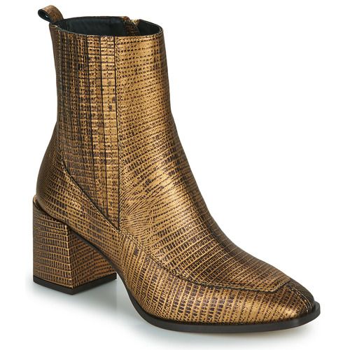 Stivaletti Donna Fericelli NILSA Oro, eleganti e alla moda, realizzati in morbido materiali di alta qualità. Design raffinato con dettagli dorati, ideali per completare ogni outfit con stile. Perfetti per le occasioni speciali e per l'uso quotidiano. Acquista ora i tuoi stivaletti Fericelli NILSA Oro e aggiungi un tocco di classe al tuo guardaroba.