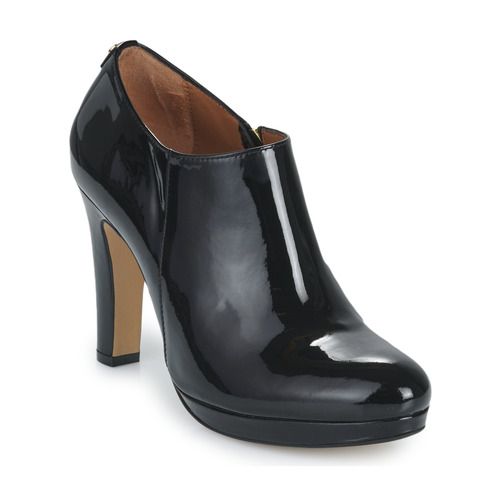 Stivaletti Donna Fericelli NOMBRETTA Nero, eleganti e versatili, realizzati in materiali di alta qualità. Design moderno e comfort assicurato, ideali per ogni occasione. Perfetti per completare il tuo look con stile. Disponibili in numero standard, questi stivaletti si abbinano facilmente a outfit casual e formali. Acquista ora e aggiungi un tocco chic al tuo guardaroba!